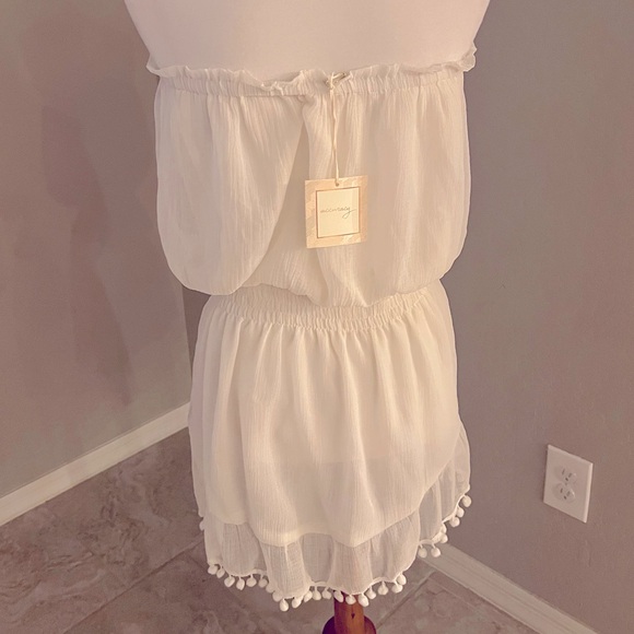 NWT| Marcie Mini Dress (White) - Picture 6 of 6